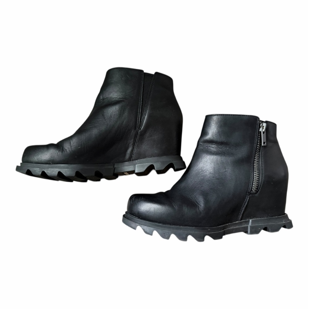 Sorel NL4372-010 Women’s Black Leather Wedge Ankle Boots Size 8.5 Lug Sole